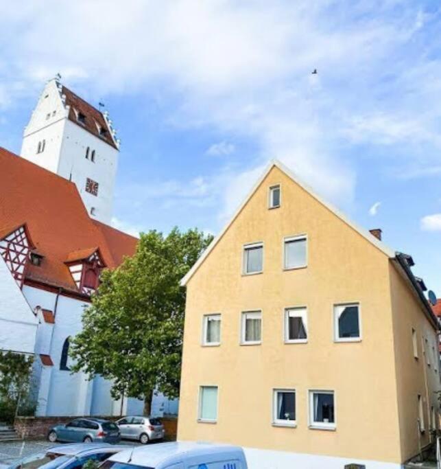 Ferienwohnung Am Schloss Leipheim Naehe Legoland Exterior foto
